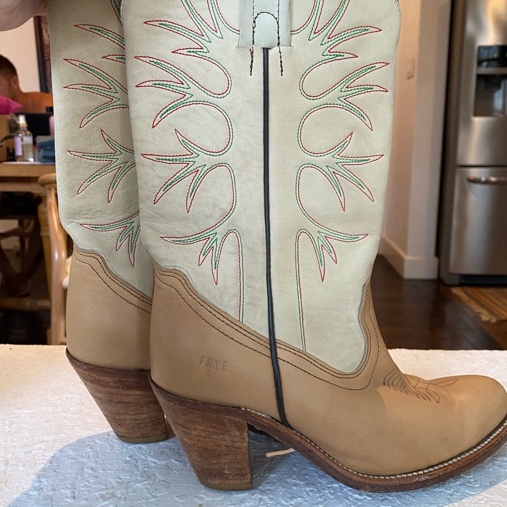 FRYE Women's Two-Tone Tan & Cream Western Boots